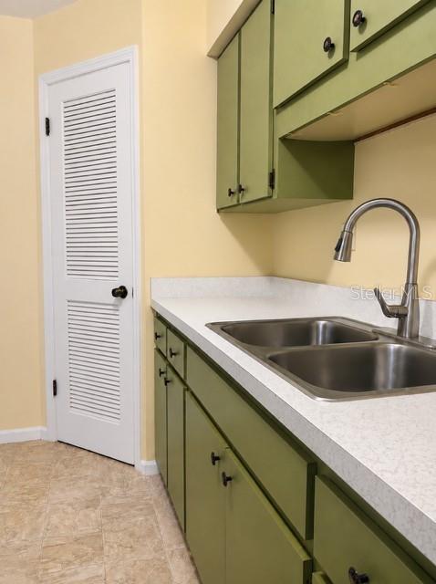 CENTRAL CORTEZ PLAZA - Residential Lease