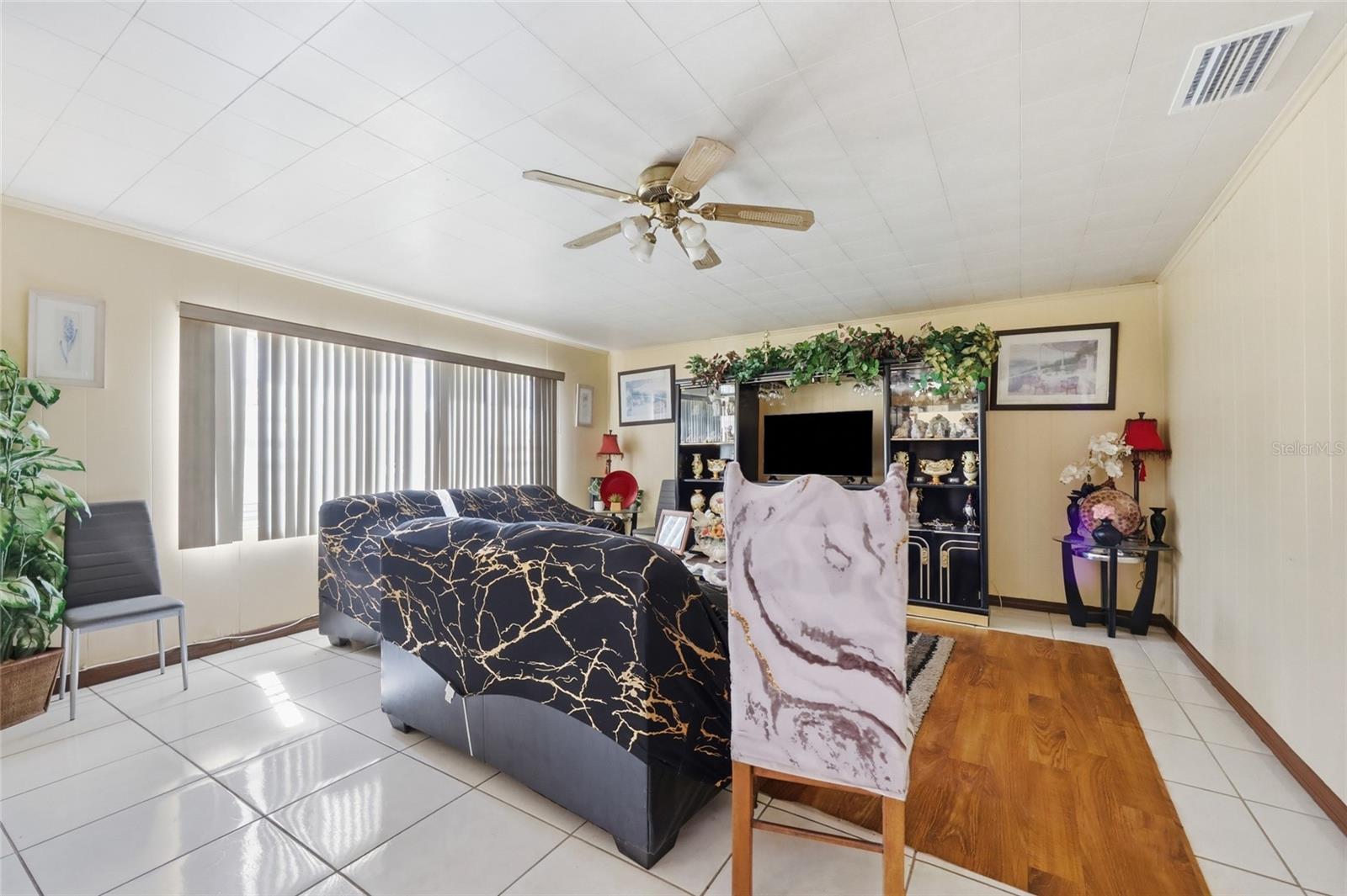 LANCASTER SHORES SUB - Residential