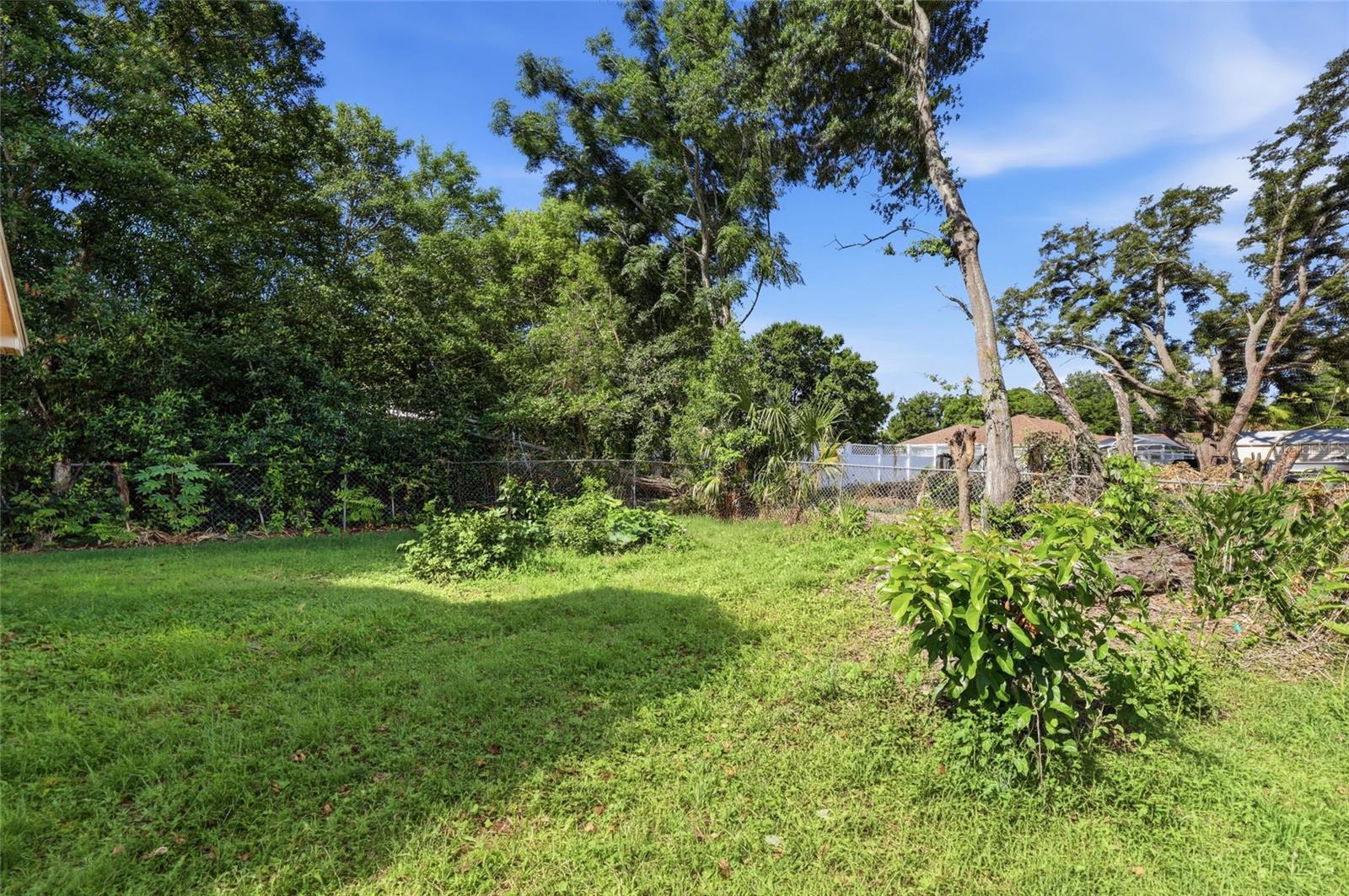LANCASTER SHORES SUB - Residential