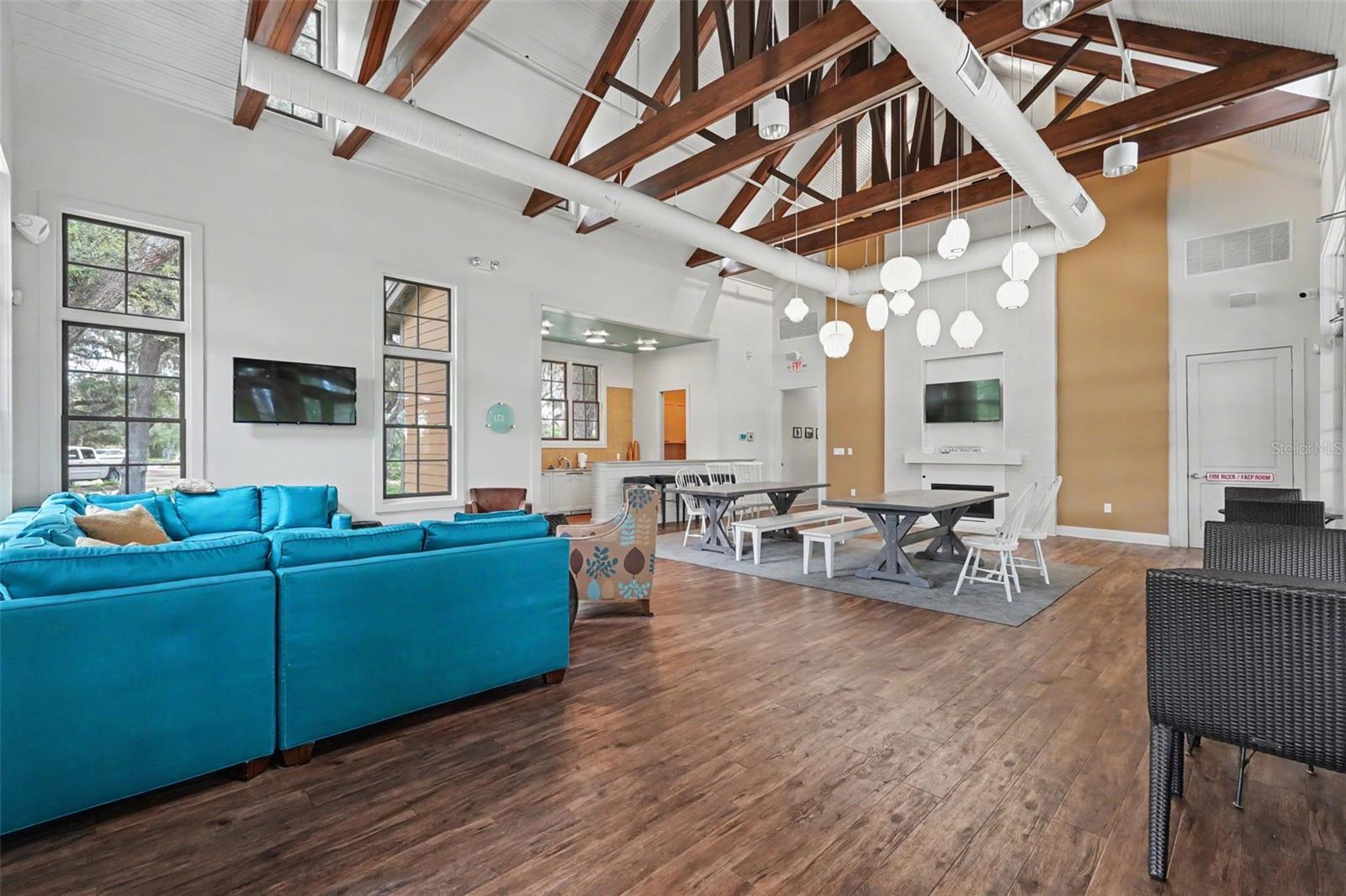 FIISHHAWK RANCH WEST - Residential
