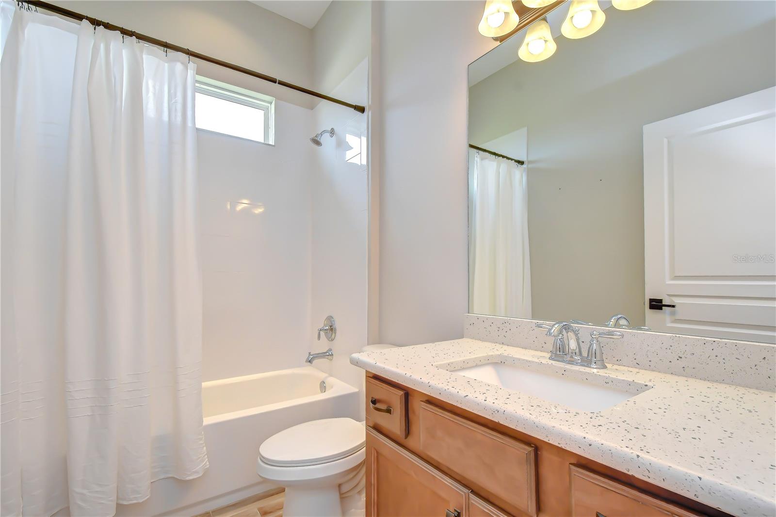 MCINTOSH ESTATES WEST - Residential