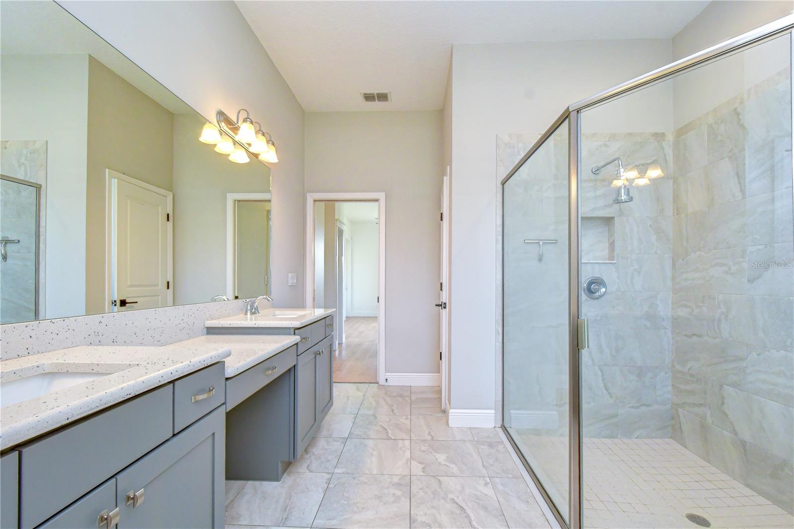 MCINTOSH ESTATES WEST - Residential