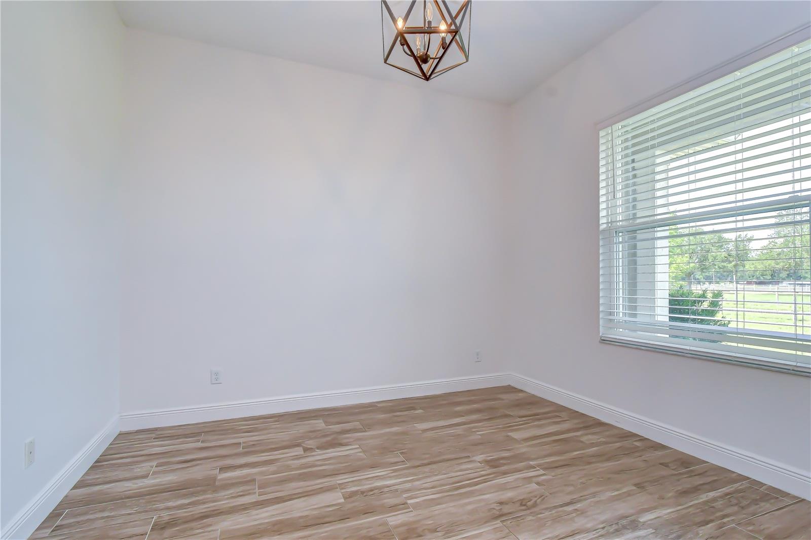 MCINTOSH ESTATES WEST - Residential
