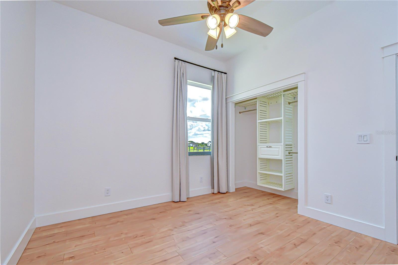 MCINTOSH ESTATES WEST - Residential