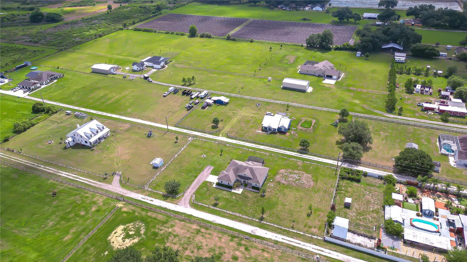 MCINTOSH ESTATES WEST - Residential