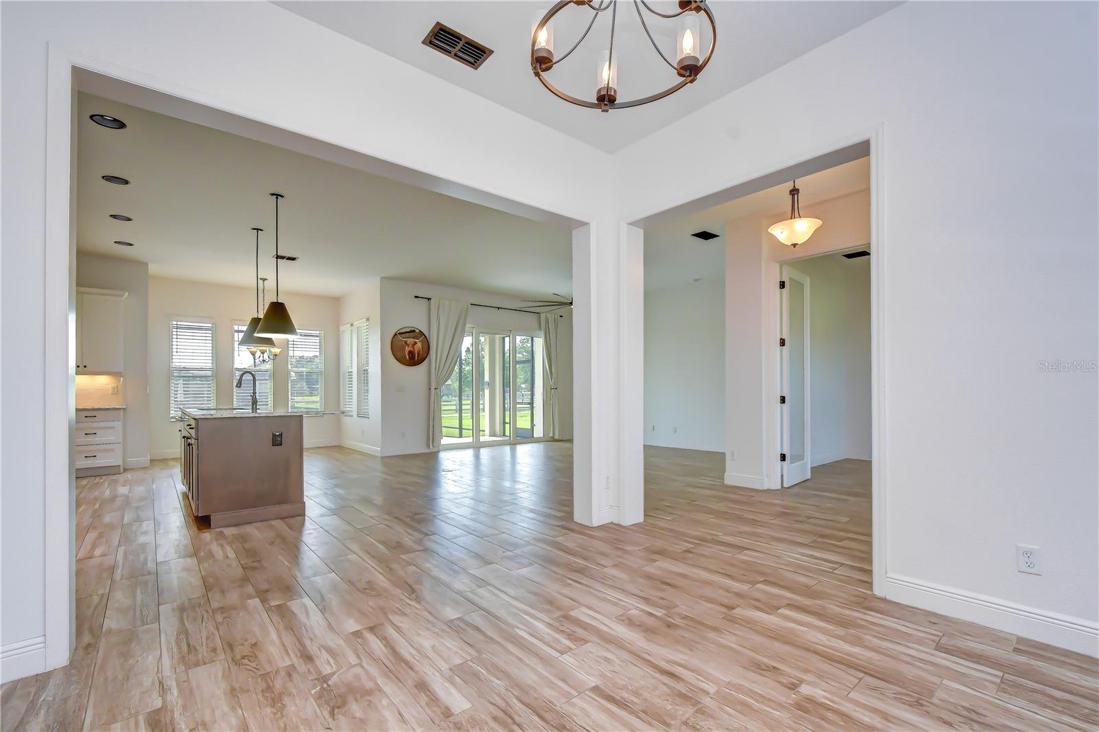 MCINTOSH ESTATES WEST - Residential
