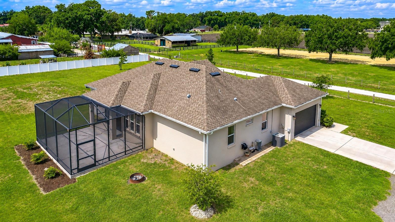 MCINTOSH ESTATES WEST - Residential