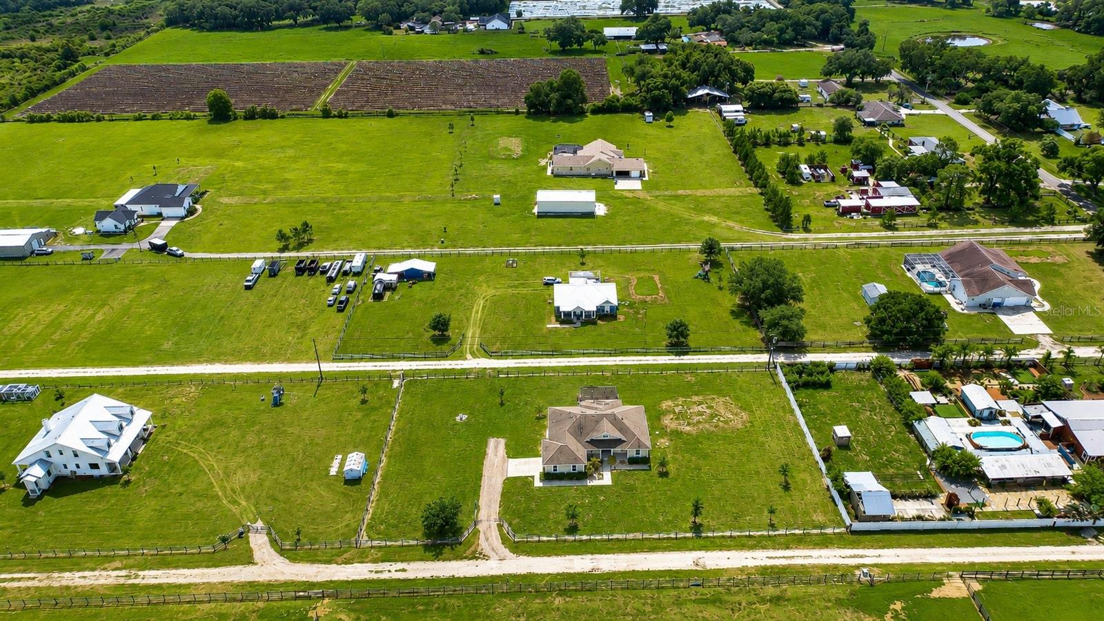 MCINTOSH ESTATES WEST - Residential