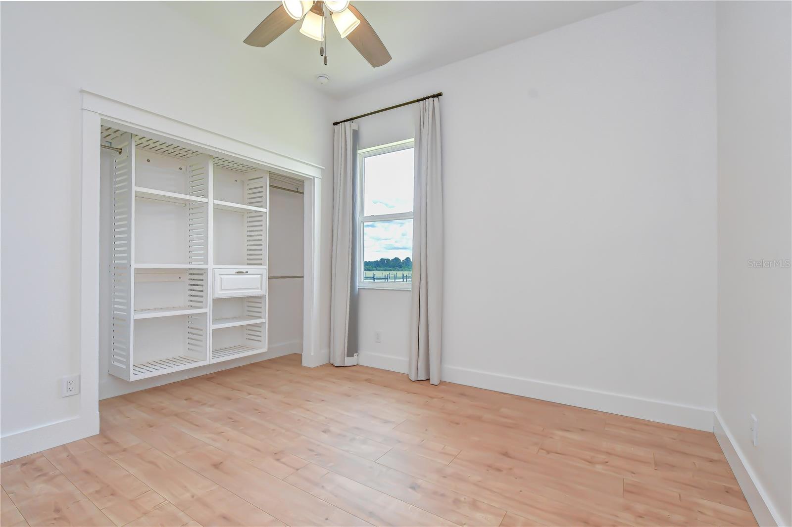 MCINTOSH ESTATES WEST - Residential