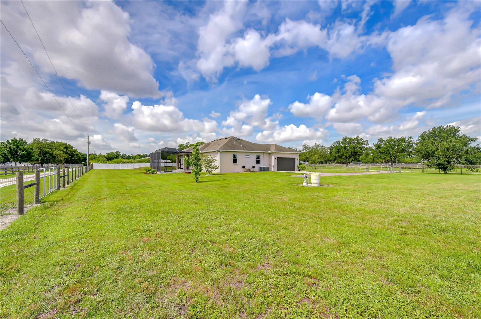 MCINTOSH ESTATES WEST - Residential