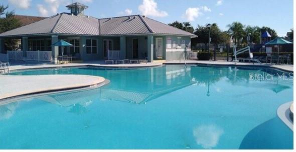 VILLAGES OF BLOOMINGDALE CONDO 09 - Residential Lease