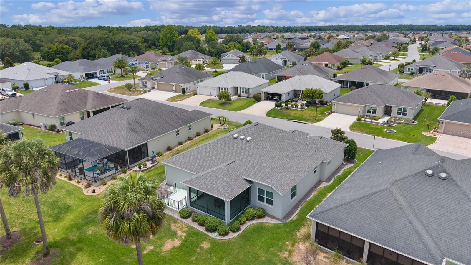 VILLAGE/FENNEY UN #8 - Residential
