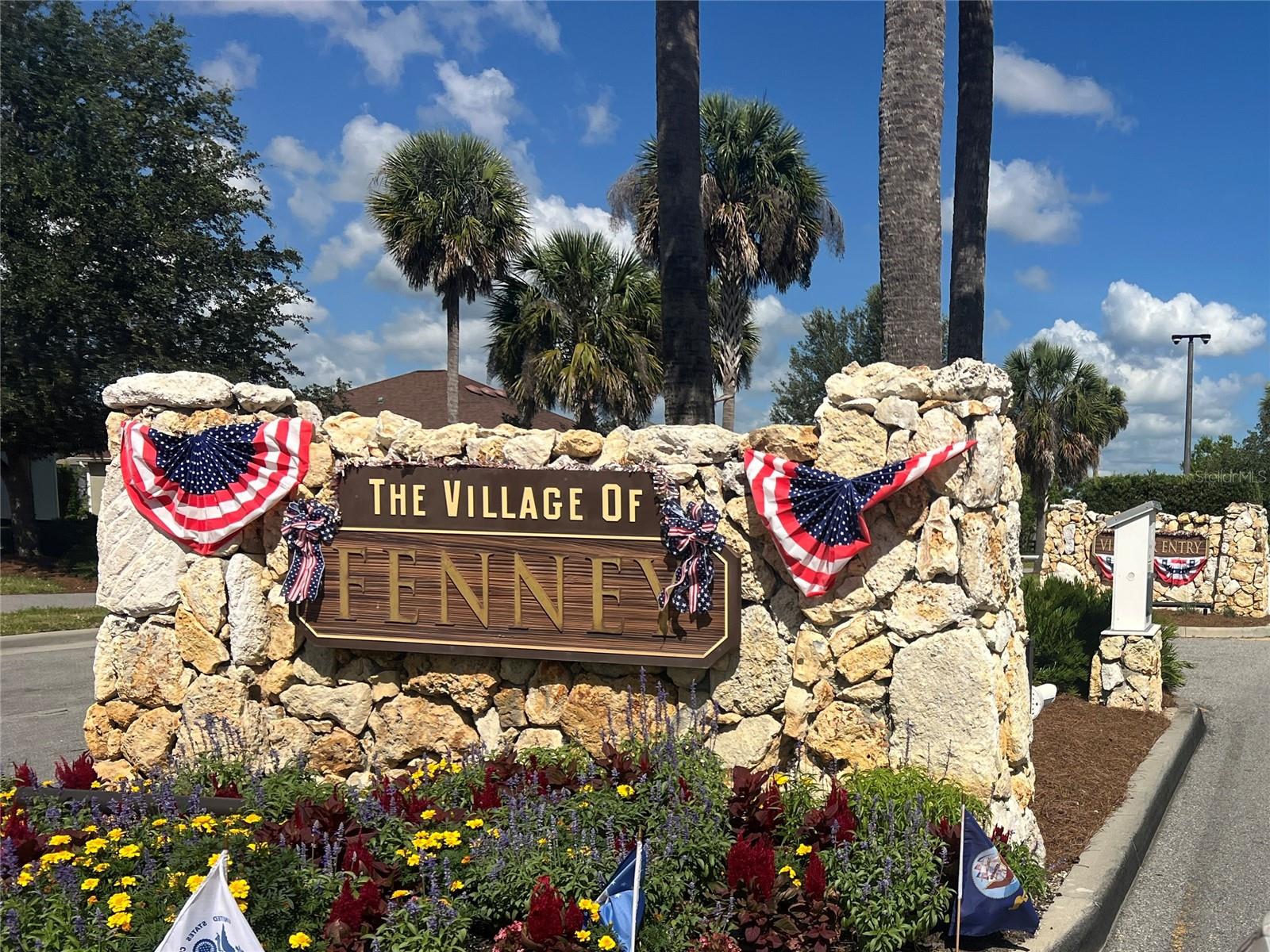 VILLAGE/FENNEY UN #8 - Residential
