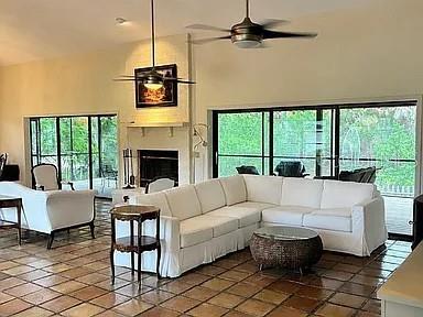 PINTO ESTATES - Residential