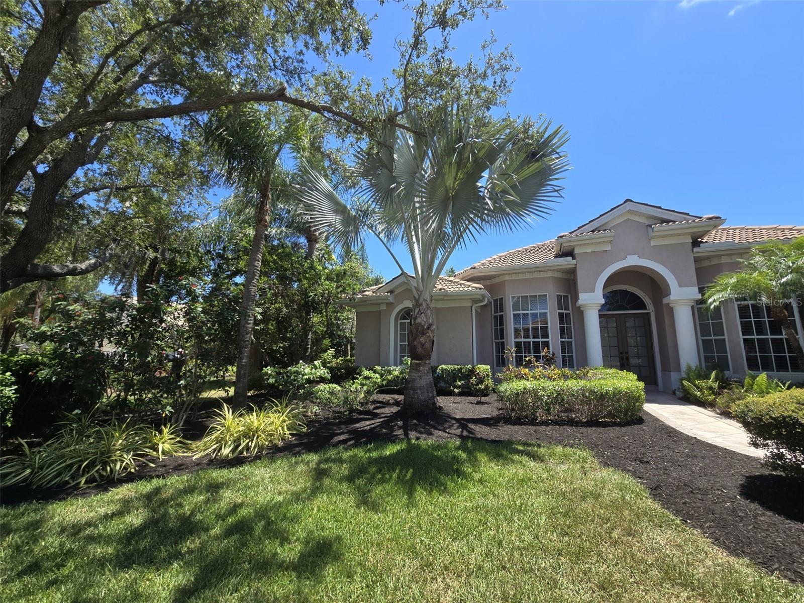 WARWICK GARDENS - Residential Lease