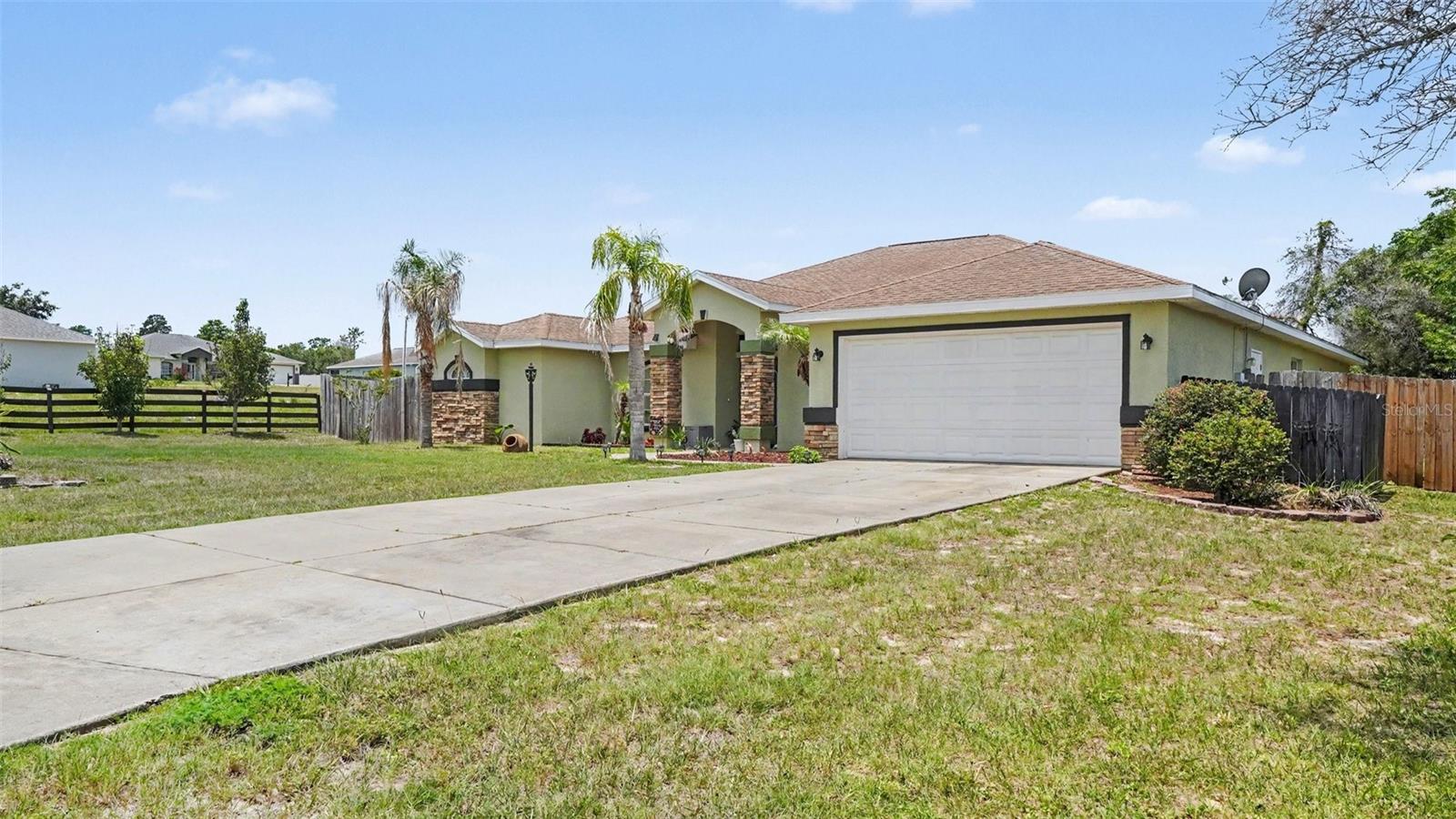 OCALA WATERWAY ESTATE - Residential