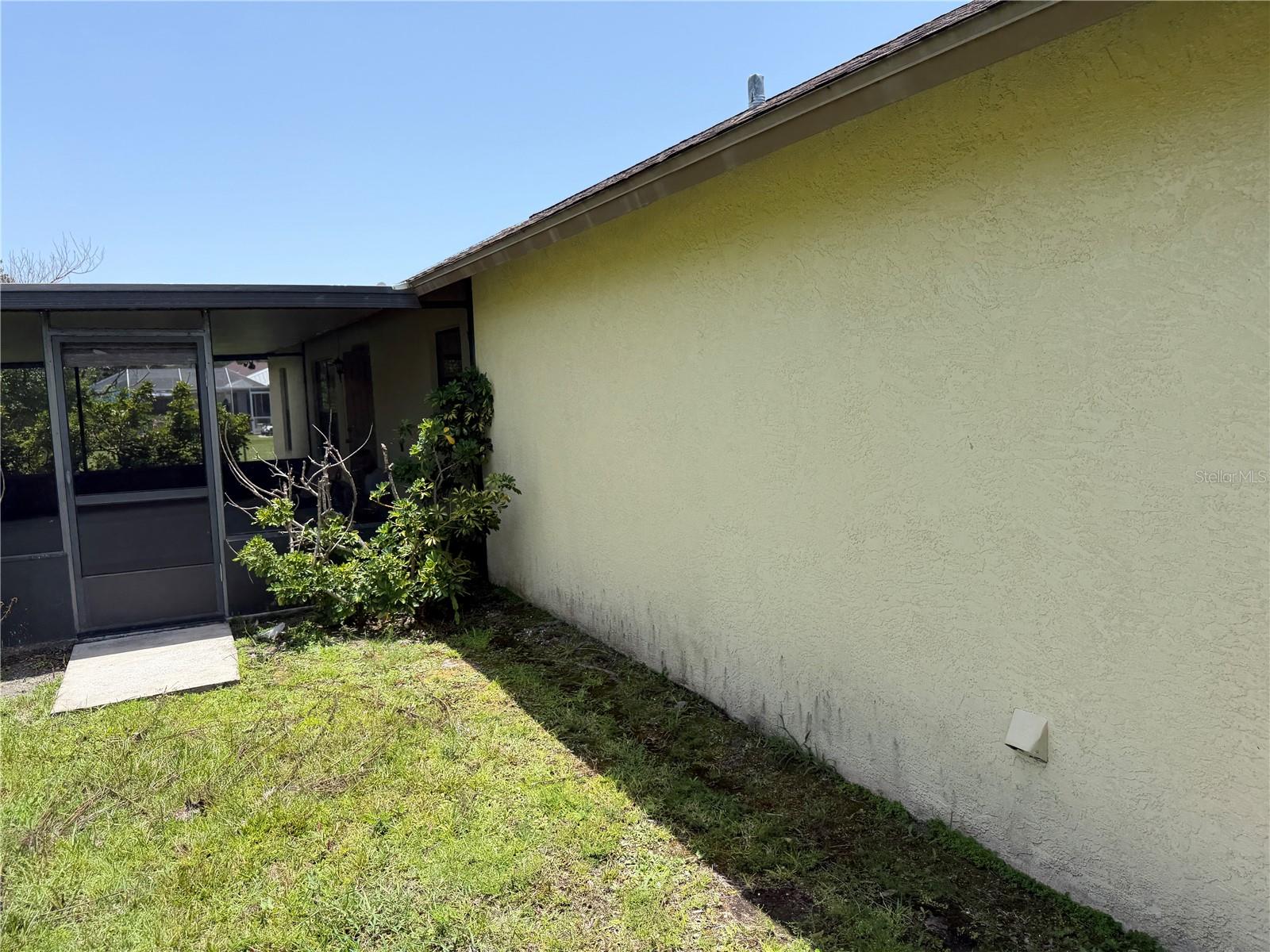 LAZY 7 ESTATES - Residential Lease