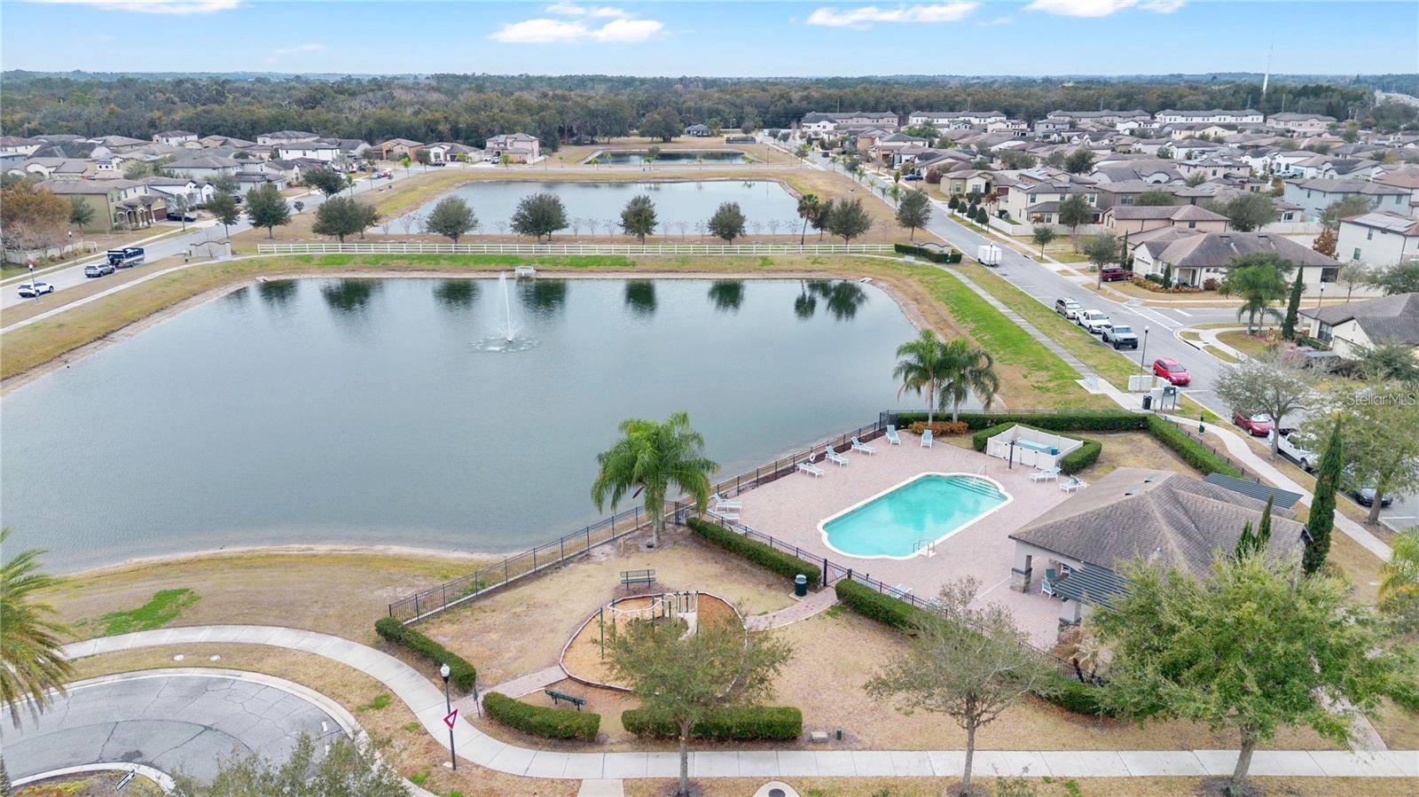 NARCOOSSEE VILLAGE PH 1 - Residential