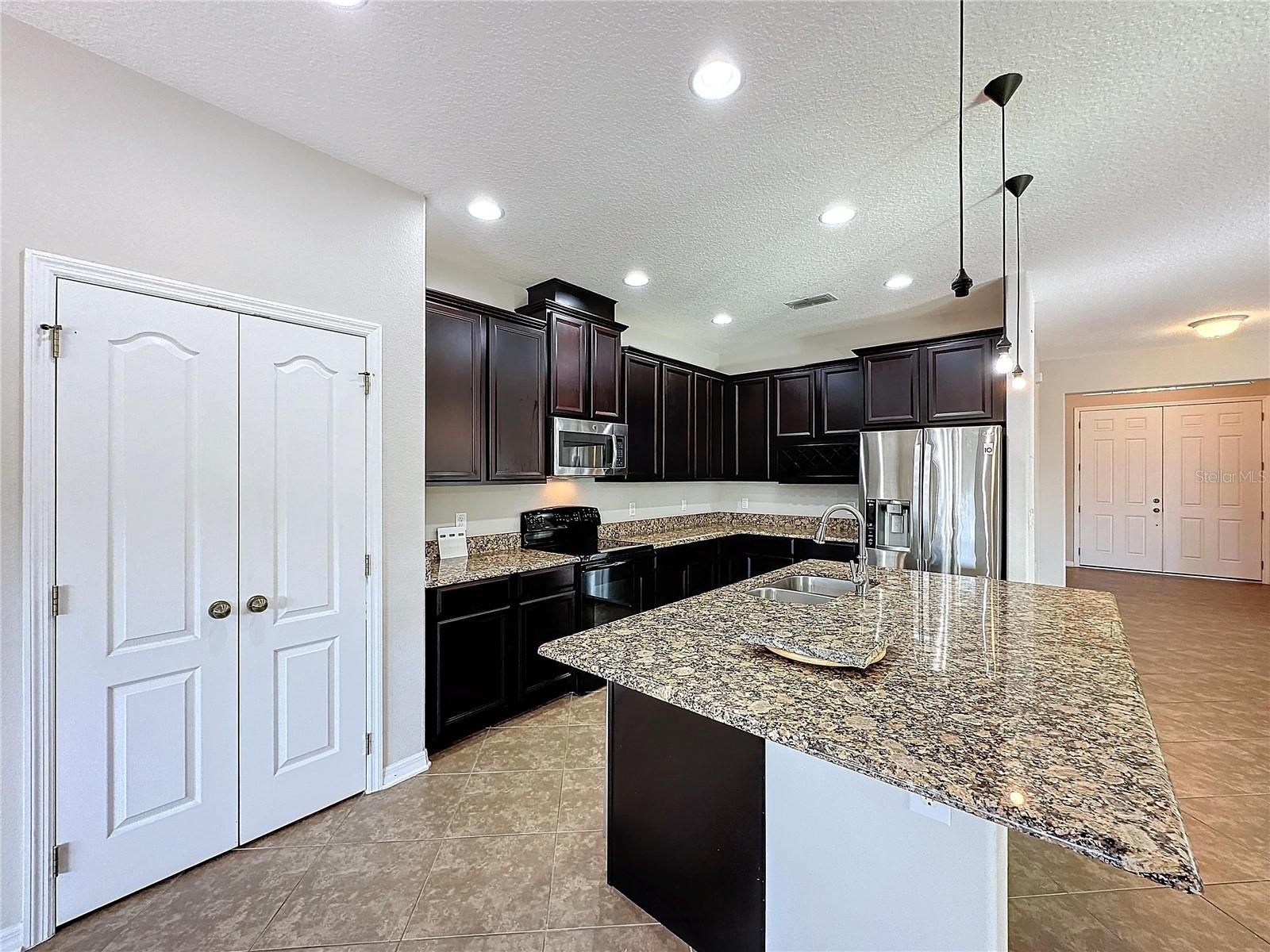 NARCOOSSEE VILLAGE PH 1 - Residential