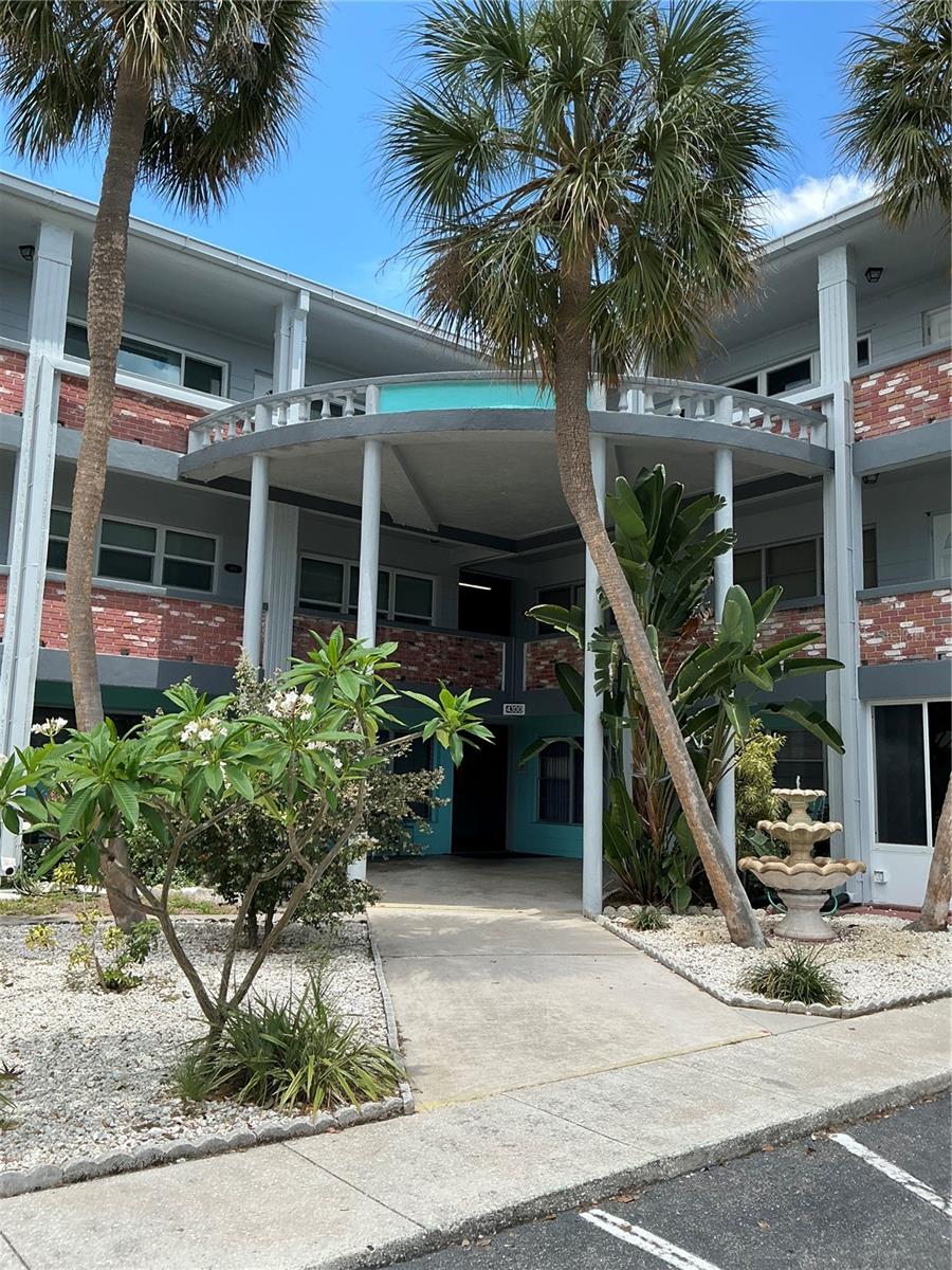 CLEARVIEW OAKS PARADISE - Residential