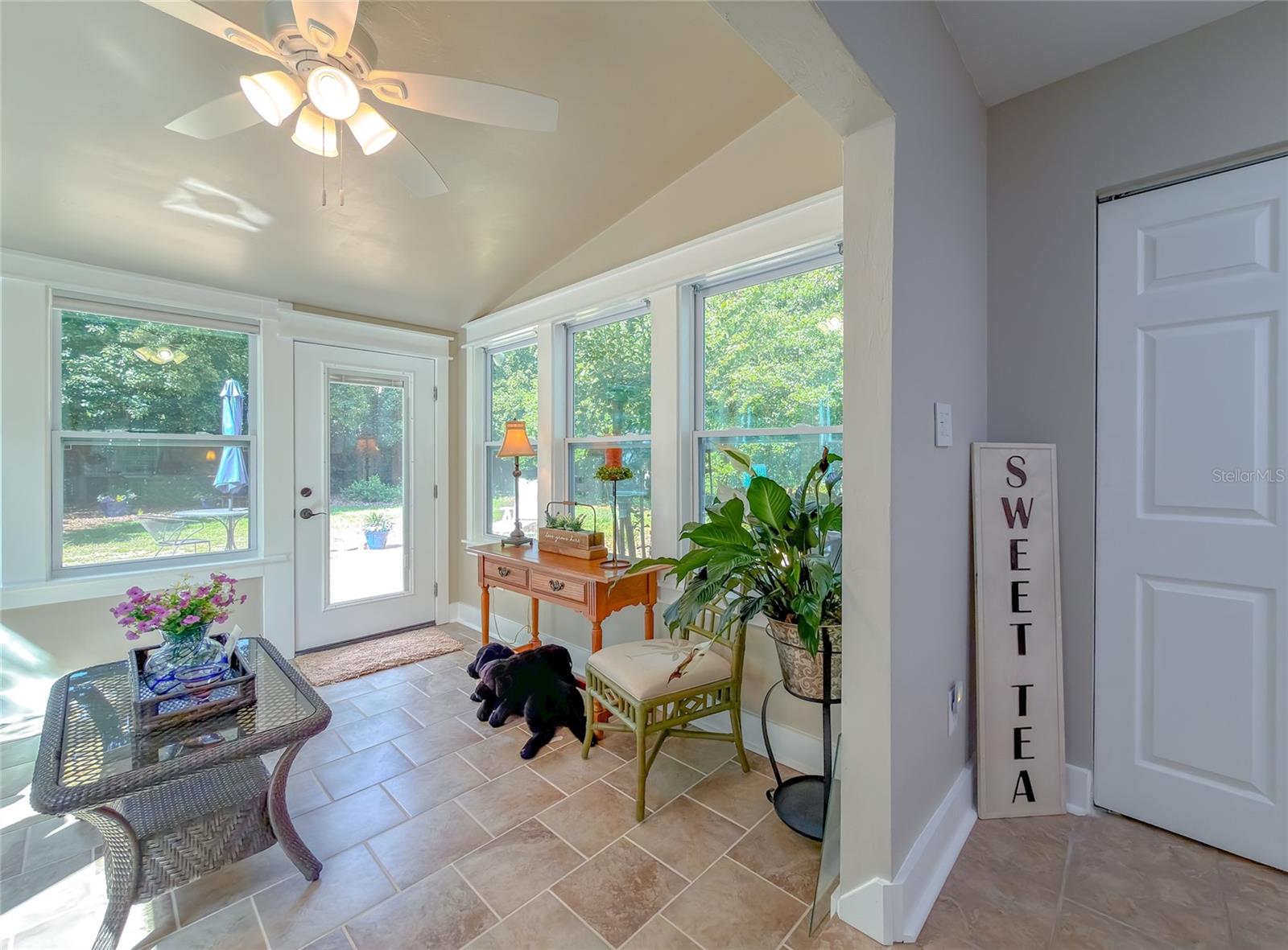 WALLWOOD HEIGHTS - Residential