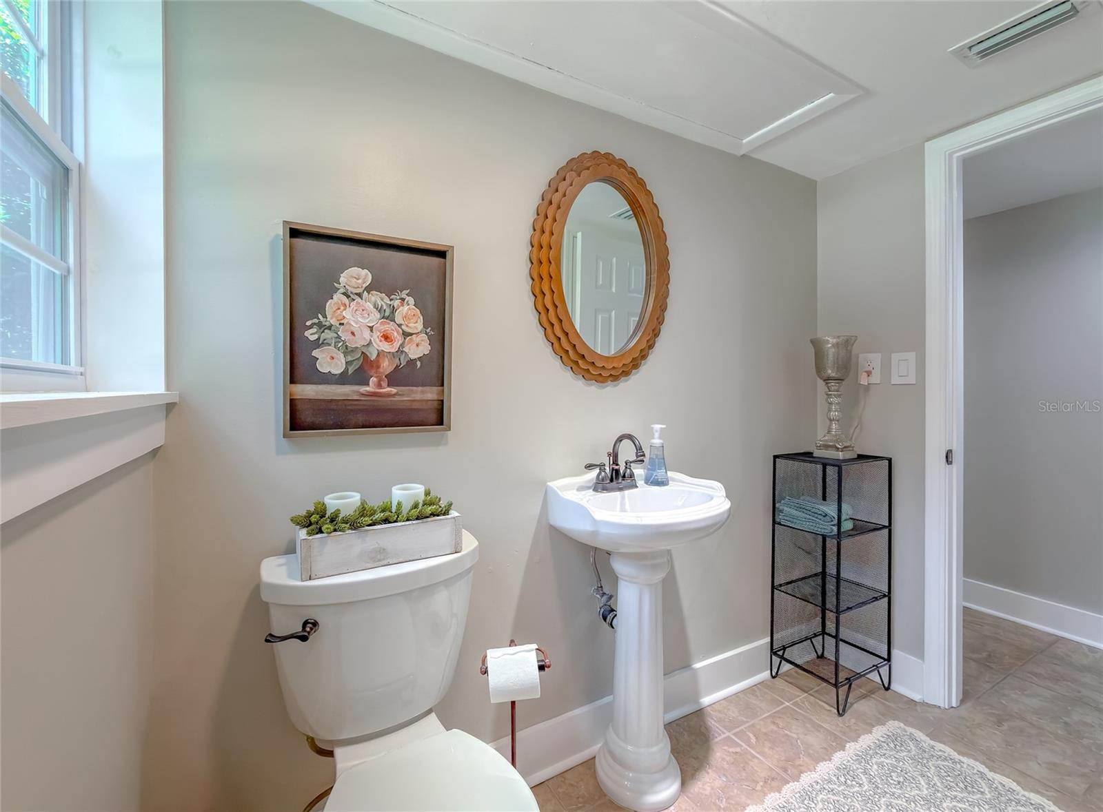 WALLWOOD HEIGHTS - Residential