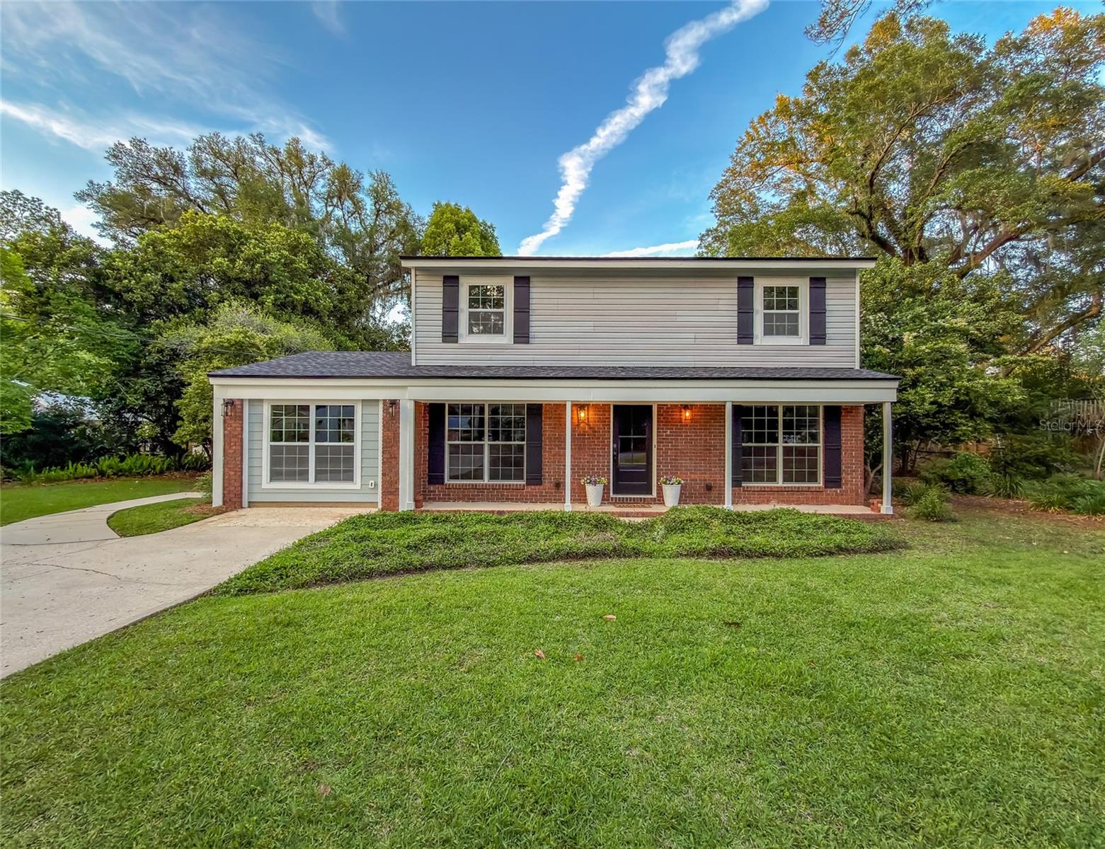 Home is in a great neighborhood with great neighbors and great school zones Gilchrist, Montford and Lincoln but close to private schools as well. Convenience is the one of best thing it’s 5-10 minutes to all your favorite places. The home is a 2 story and has 4 bedrooms with lots of closets and 2.5 baths. Living room, dining room, office, sunroom, kitchen bonus room that has an additional separate entrance which could be used as an office, bedroom, extra living space. Home has been freshly remodeled with new windows, doors, baseboards, roof, painting inside and out, new garbage disposal, microwave, fridge, new cabinet and door hardware in oil rubbed bronze. New toilets and plumbing hardware and all new lights and fans inside and out. New decor outlets and covers and All new a/c vents. There is ceramic tile throughout the main floor and real hardwood on stairs and 2nd story. The home has a rinnai tankless water heater. Nice patio out back for a table and chairs and even a patio at rear of property. Has a 10×20 storage building that matches house. Back yard is fenced and neighbors in back have privacy fence as well. Landscape shrubs around fence line for extra privacy. Front yard has azaleas, crepe Myrtle’s, liriope and agapanthus beds.
The home also has a termite bond that has a transferable option. It has been staged and not lived in since remodel. This is a move in ready home that you can literally move in and your at home.
Wallwood heights is a neighborhood that is a no outlet… so traffic is normally just local to our homes. It’s an established neighborhood and good mix of ages. It’s all city utilities.