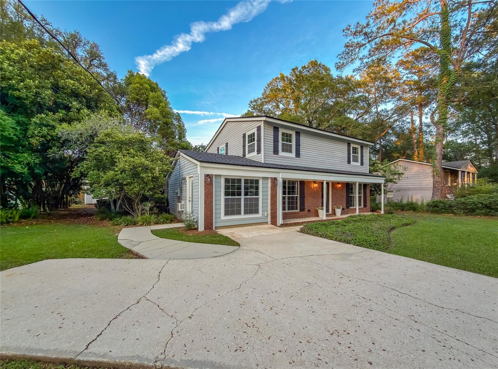 WALLWOOD HEIGHTS - Residential