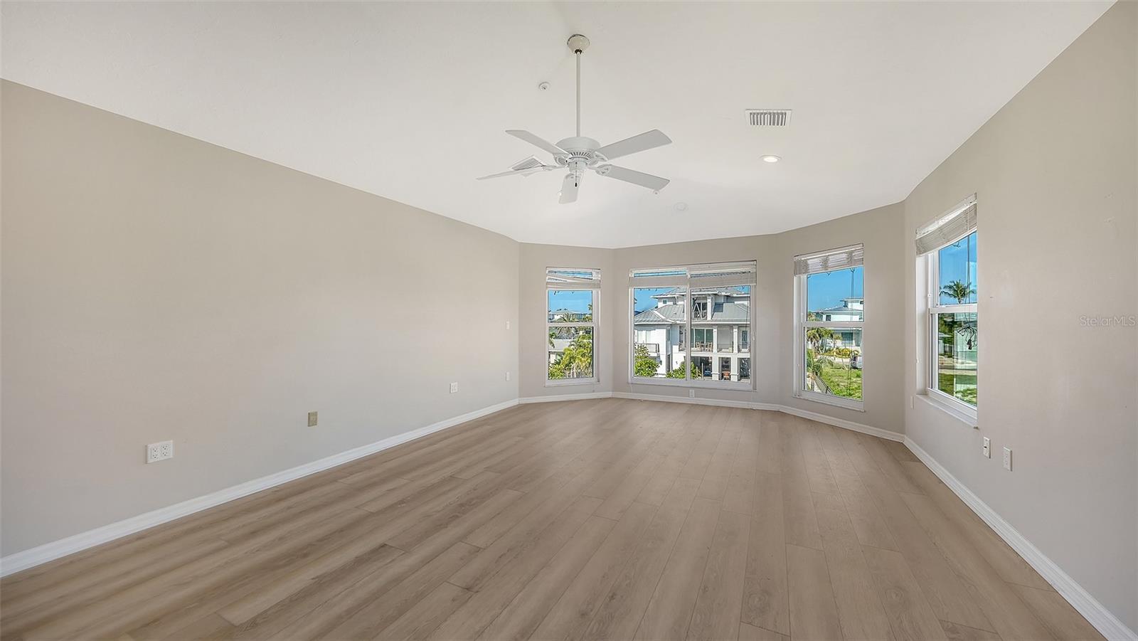 SLEEPY LAGOON PARK 2 - Residential