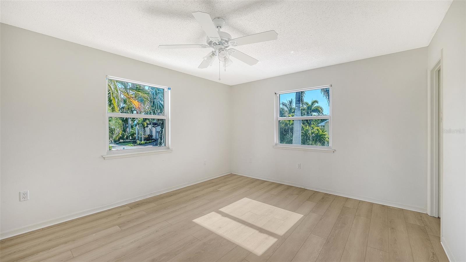 SLEEPY LAGOON PARK 2 - Residential