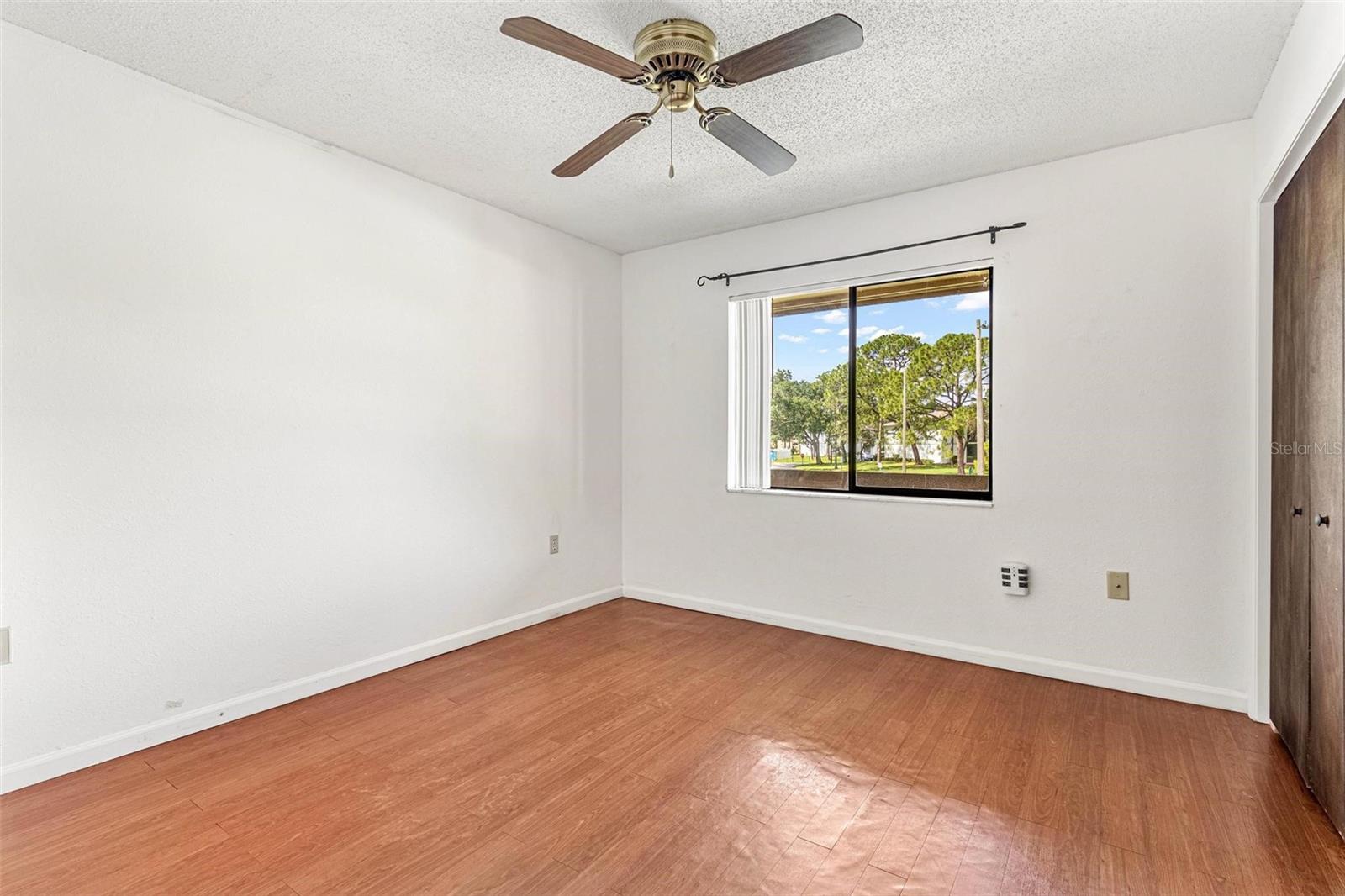 EAST LAKE WOODLANDS CONDO UNIT 7 - Residential