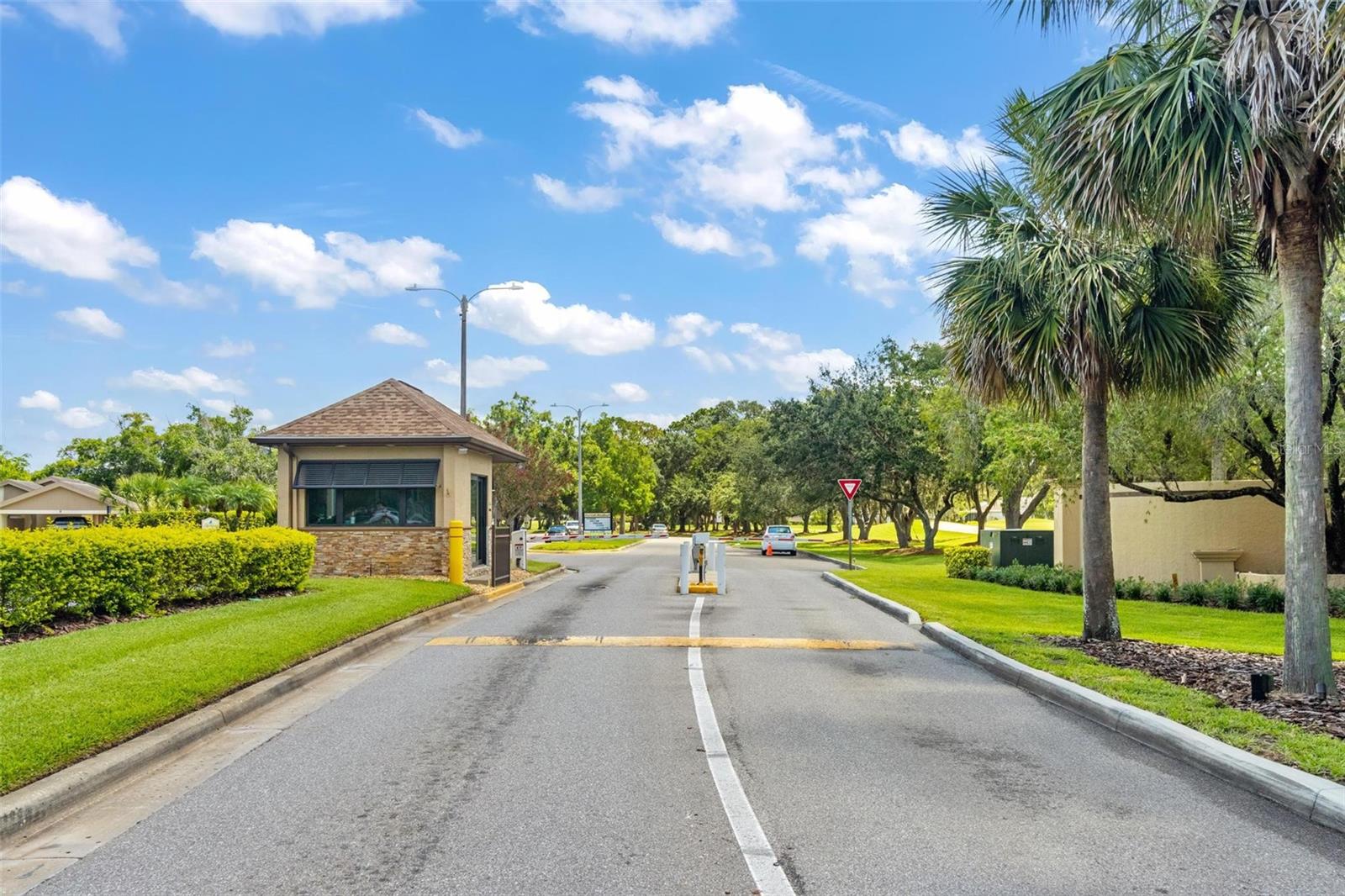 EAST LAKE WOODLANDS CONDO UNIT 7 - Residential