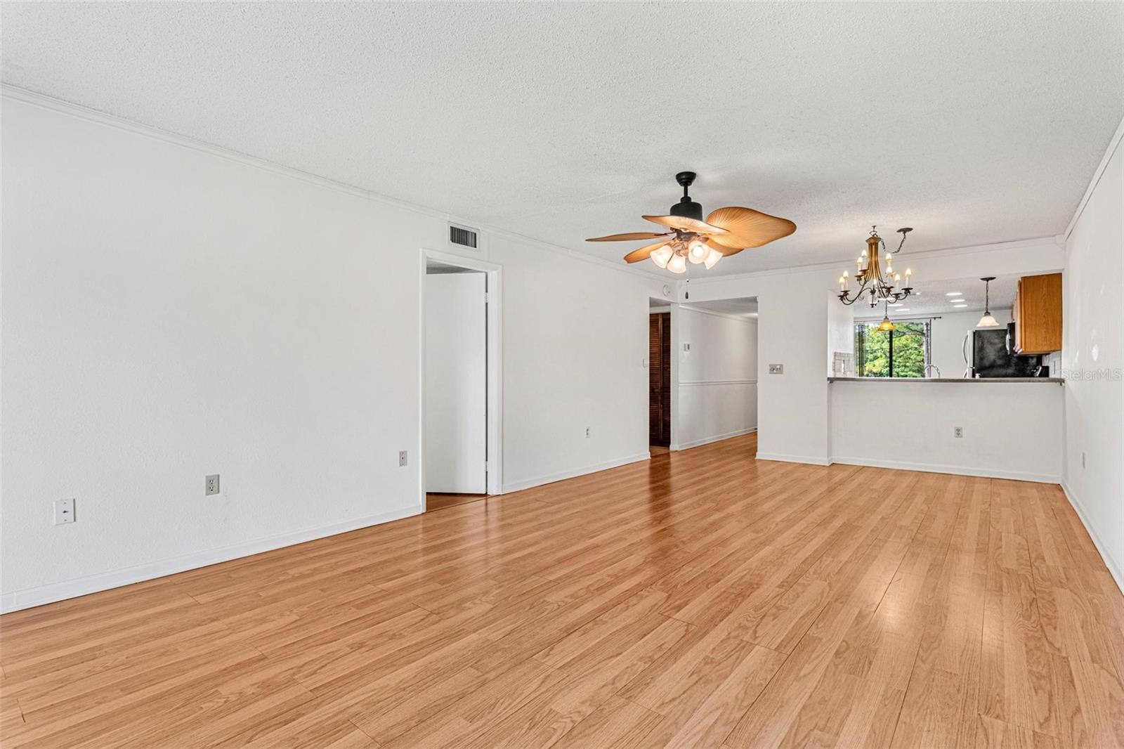 EAST LAKE WOODLANDS CONDO UNIT 7 - Residential