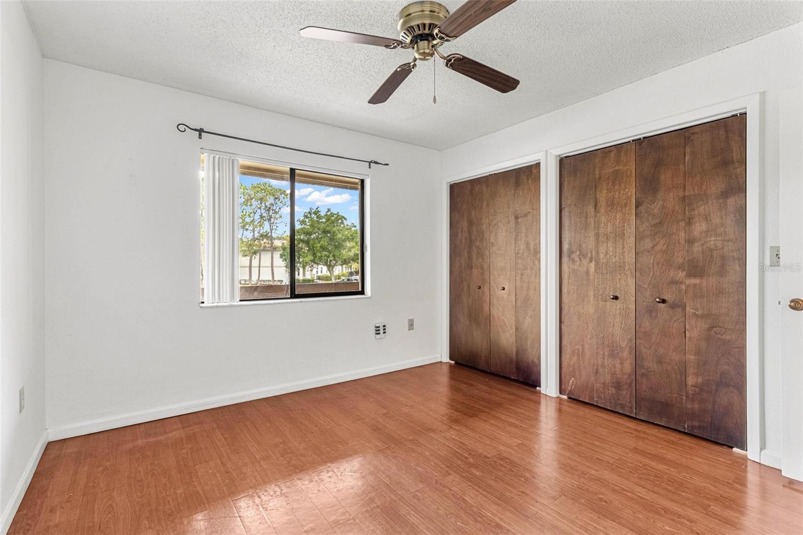 EAST LAKE WOODLANDS CONDO UNIT 7 - Residential