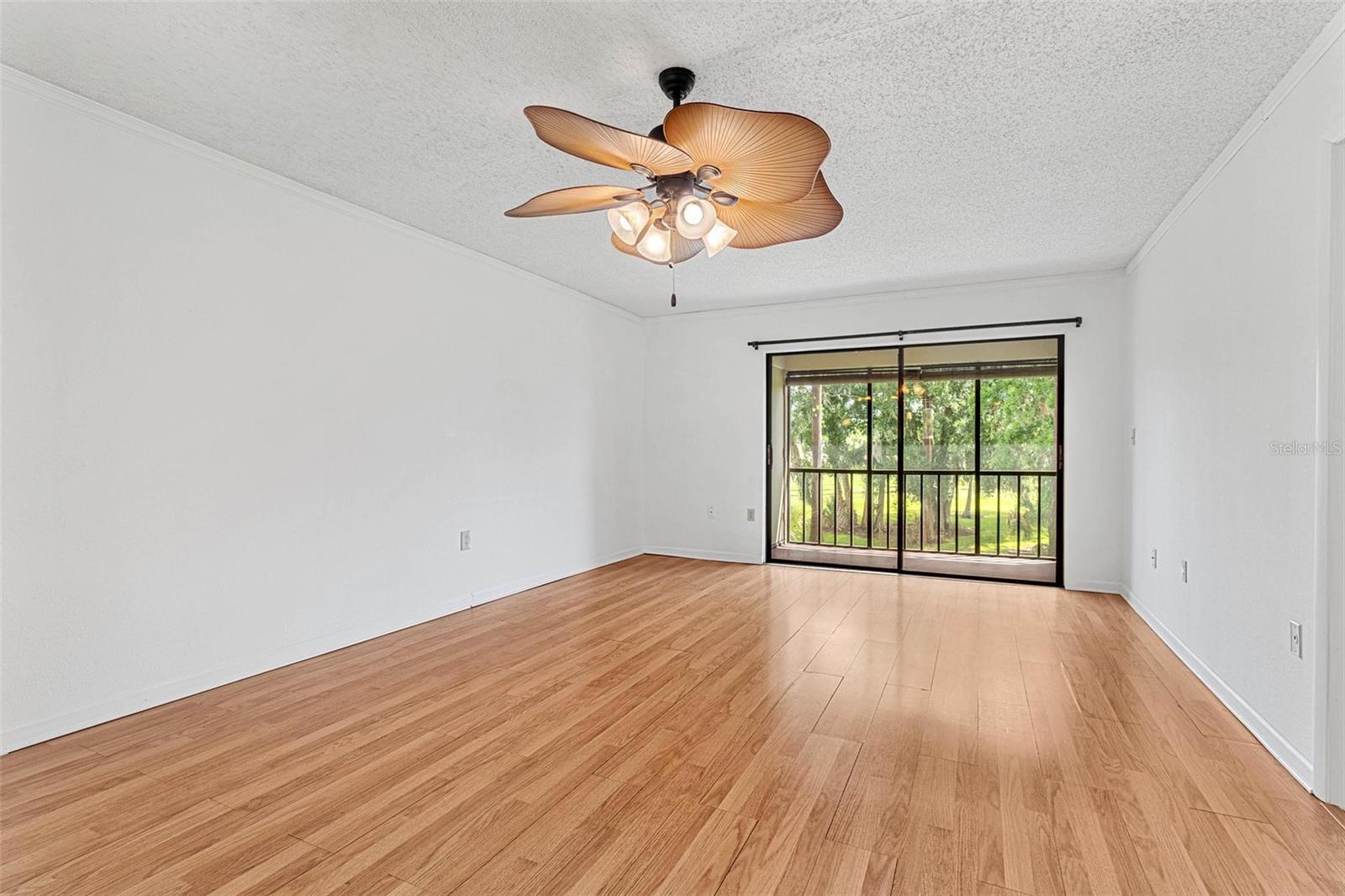 EAST LAKE WOODLANDS CONDO UNIT 7 - Residential