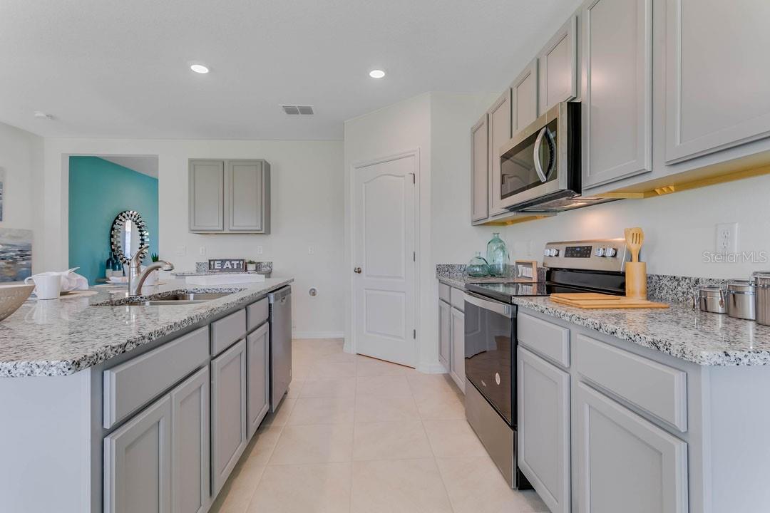 WESTRIDGE PK PH 2 - Residential