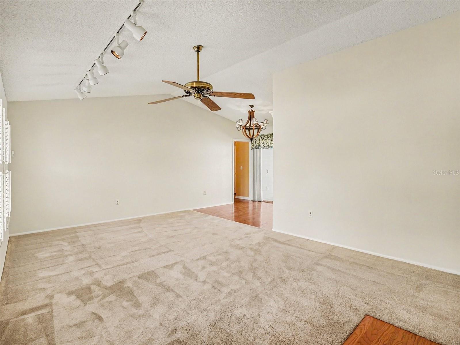 HIAWASSEE HILLS - Residential