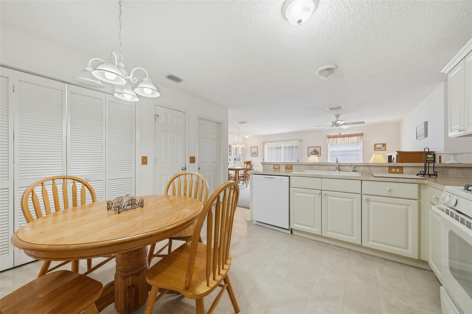 VILLAGES OF SUMTER EDGEFIELD VILLAS - Residential