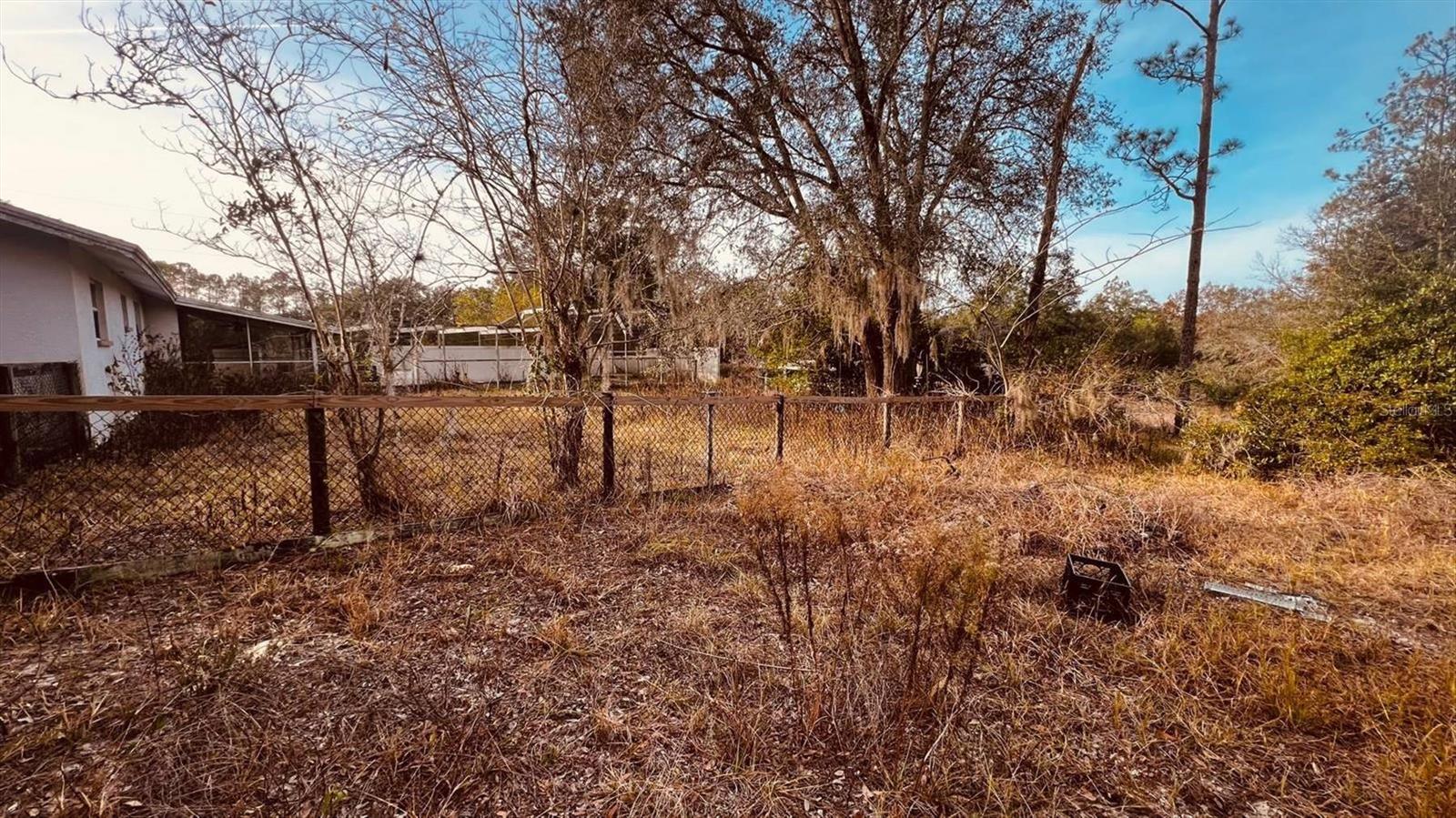 RAINBOW LAKES ESTATE - Residential