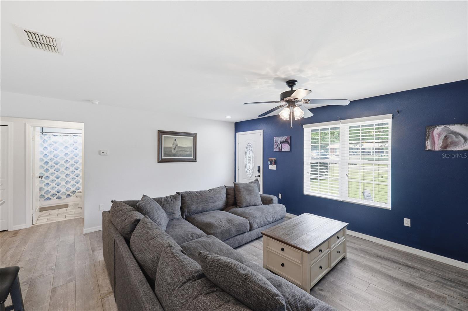 EXECUTIVE HOMES - Residential