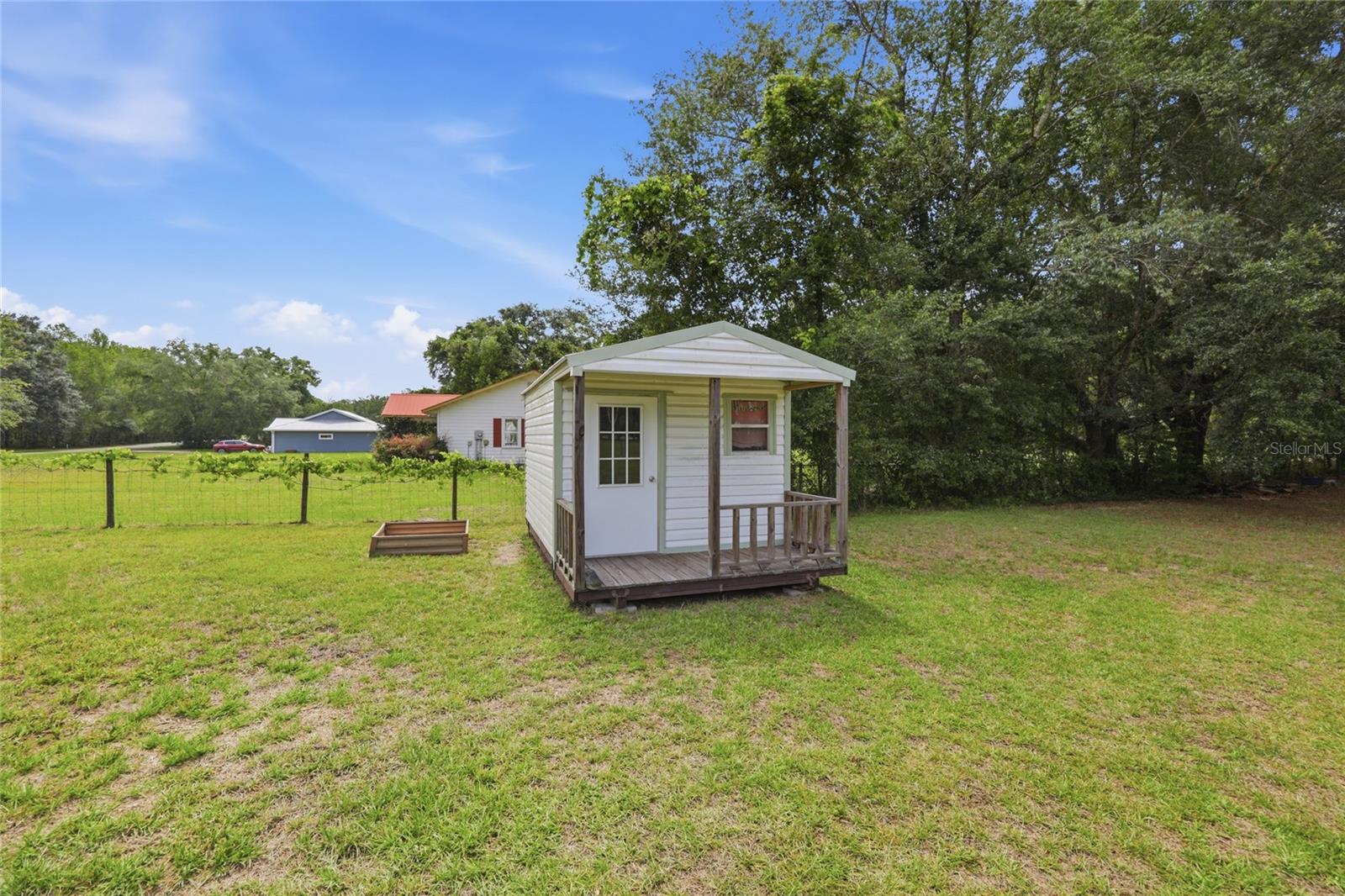 EXECUTIVE HOMES - Residential