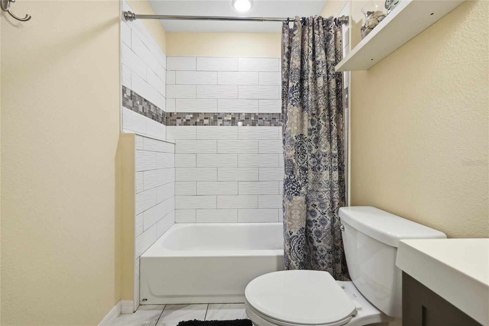 EXECUTIVE HOMES - Residential