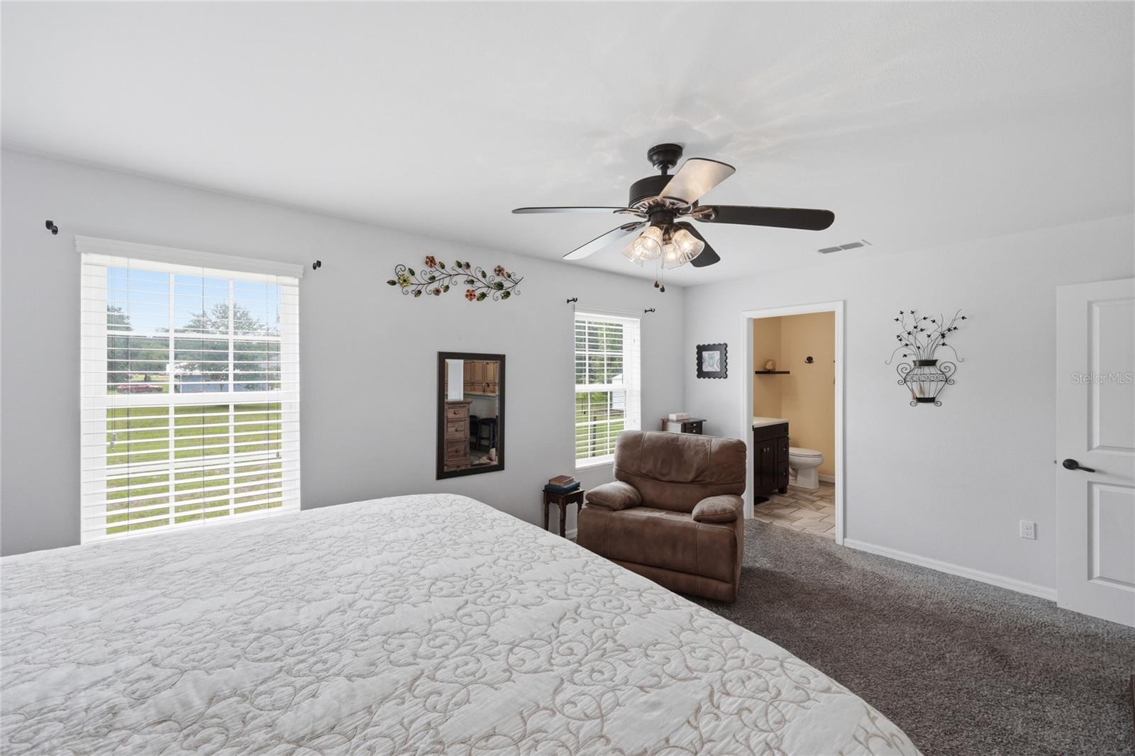 EXECUTIVE HOMES - Residential