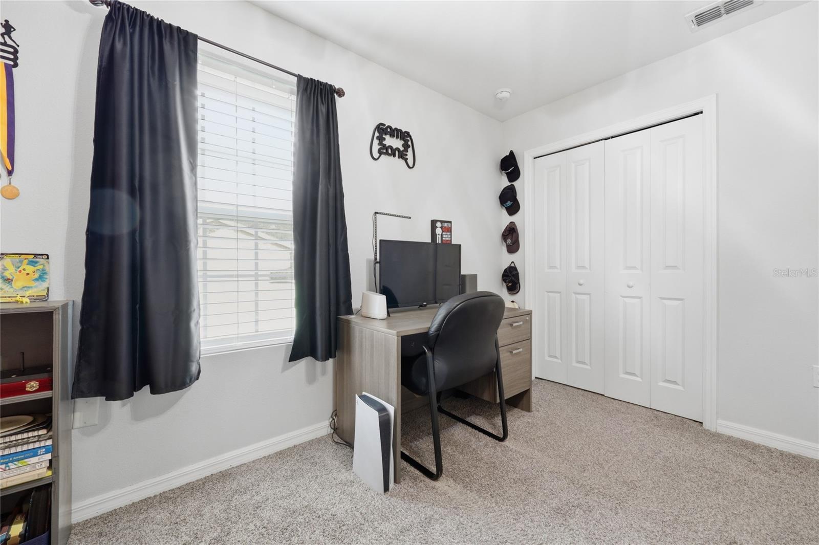 EXECUTIVE HOMES - Residential