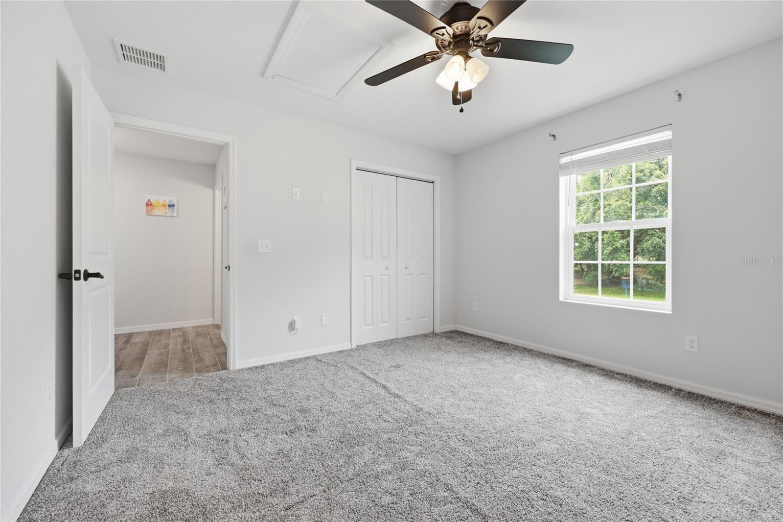 EXECUTIVE HOMES - Residential