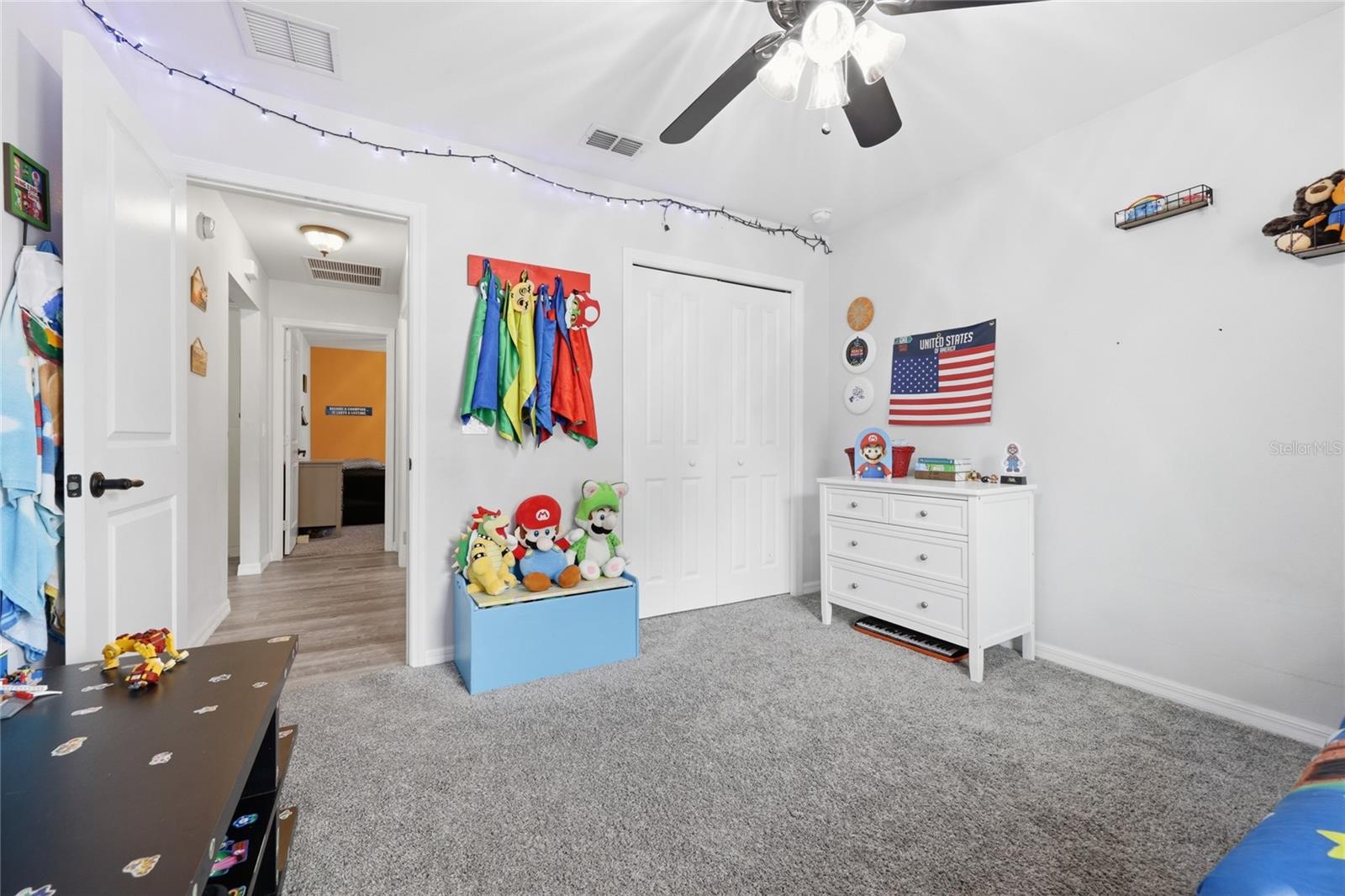 EXECUTIVE HOMES - Residential