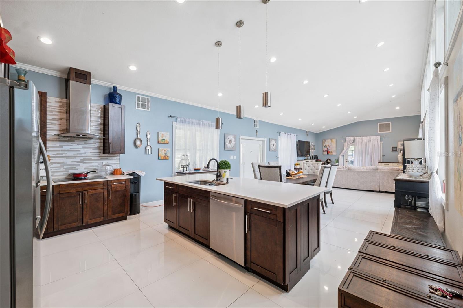 FOX RIDGE - Residential