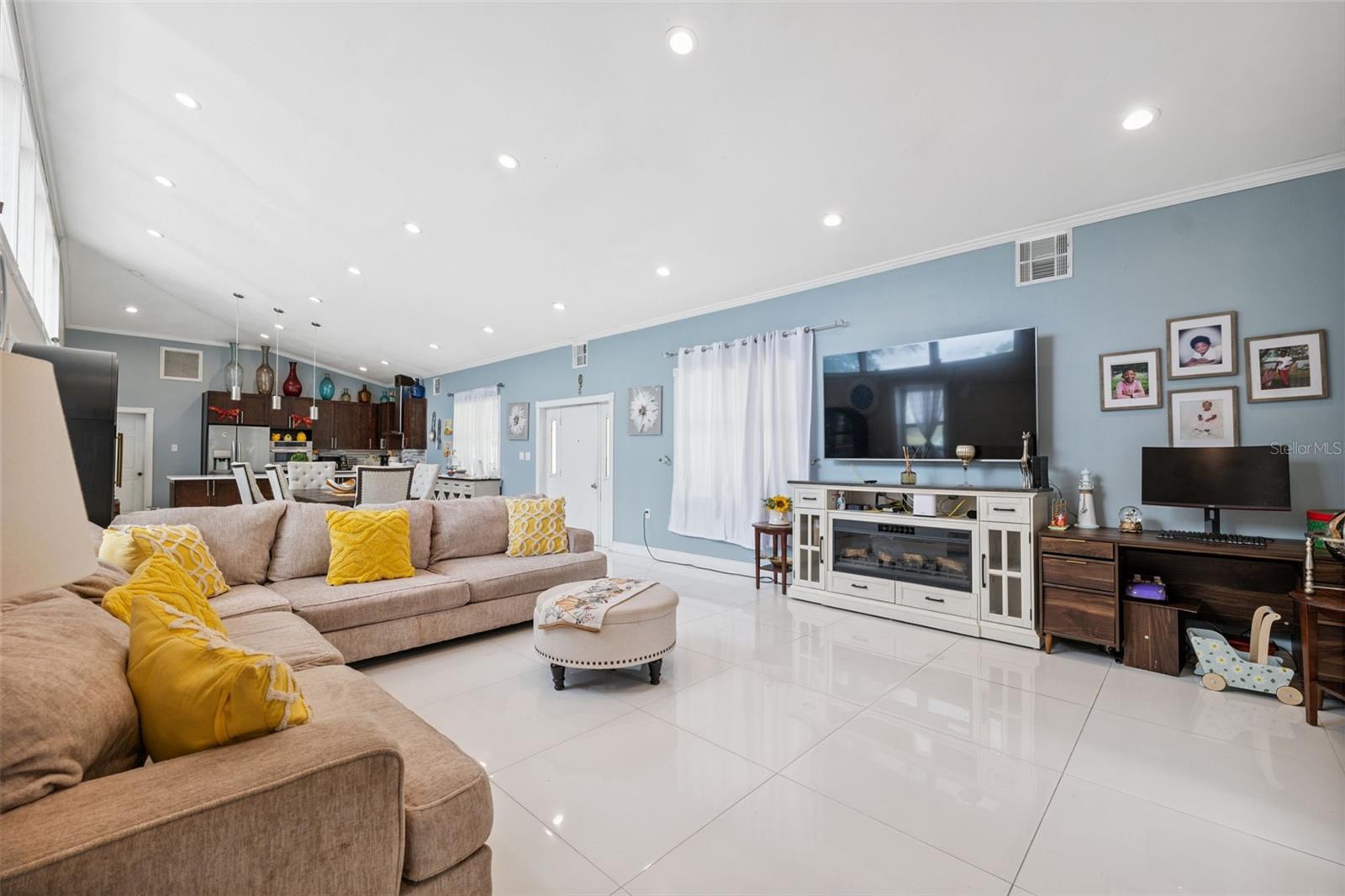 FOX RIDGE - Residential