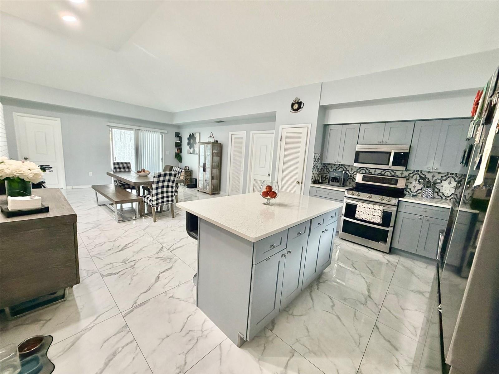BAY CREST PARK UNIT 14 - Residential