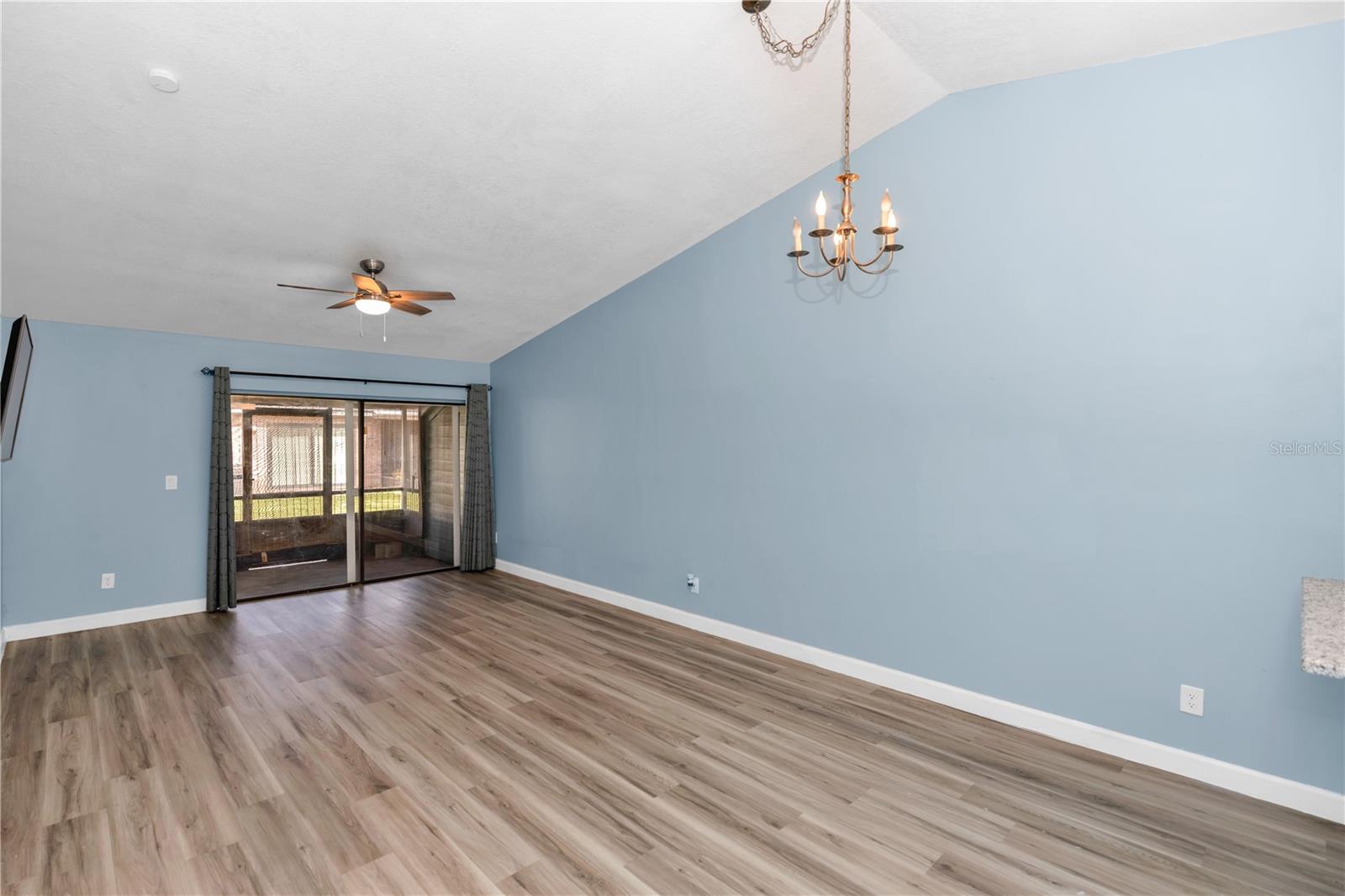 KING OAK VILLAS PHS 2 2ND ADDN - Residential